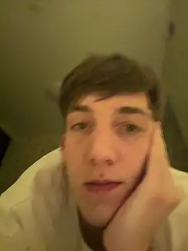 Snapshot of Rabizoon chatting on 12/21/25, 11:17 Rabizoon online show from 12/21/25, 11:17