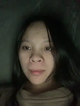 Snapshot of Lisa-sexyy chatting on 12/17/25, 01:33 Lisa-sexyy online show from 12/17/25, 01:33