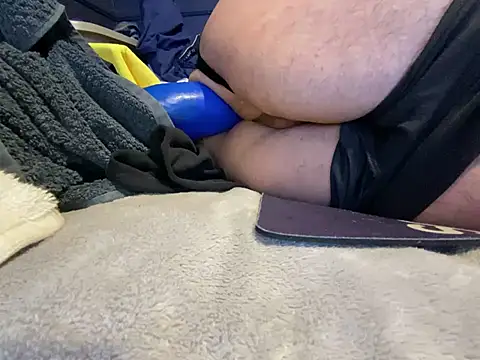 Snapshot of xxxenzo1 chatting on 01/04/25, 05:05 xxxenzo1 online show from 01/04/25, 05:05