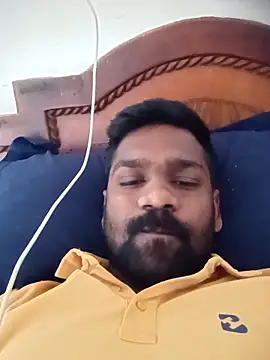 Snapshot of rara0728 chatting on 12/16/25, 05:56 rara0728 online show from 12/16/25, 05:56