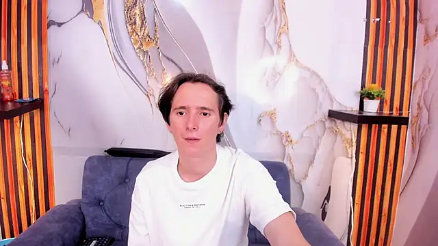 Aaron LatinMen2 online show from 11/27/25, 03:30