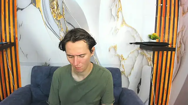 Aaron LatinMen2 online show from 11/30/25, 08:02