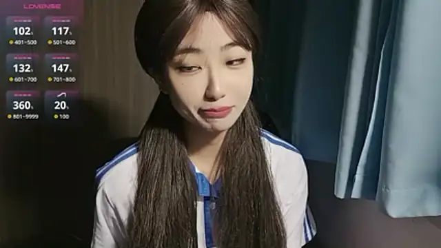 Yyoo-99 online show from 11/28/25, 10:23