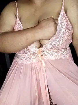 Snapshot of Curvy_Pooja chatting on 03/09/26, 08:02 Curvy Pooja online show from 03/09/26, 08:02