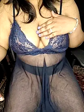 Curvy Pooja online show from 03/26/26, 04:12