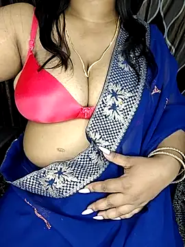 Curvy Pooja online show from 05/05/26, 06:16