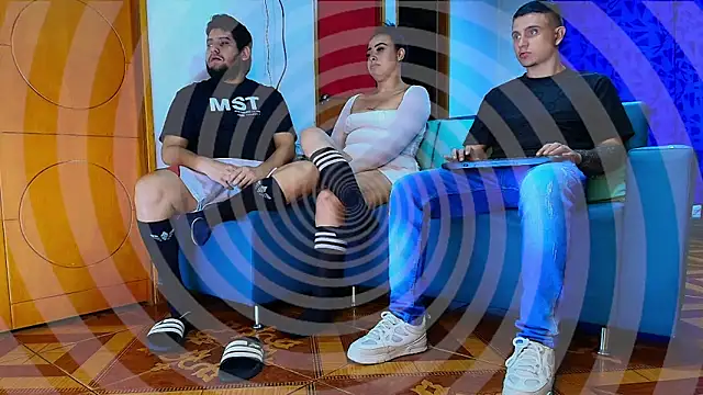 Snapshot of Alphacashmaster777 chatting on 11/29/25, 07:11 Alphacashmaster777 online show from 11/29/25, 07:11