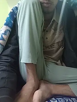 Snapshot of handsome_boy07 chatting on 12/03/25, 04:20 handsome boy07 online show from 12/03/25, 04:20