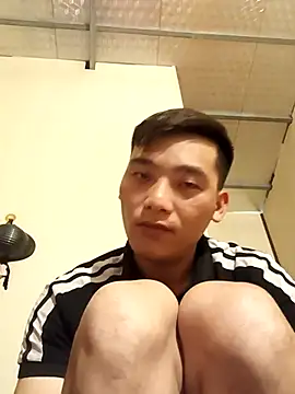 Snapshot of sanu551 chatting on 03/28/26, 12:21 sanu551 online show from 03/28/26, 12:21
