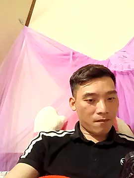 Snapshot of sanu551 chatting on 03/28/26, 04:28 sanu551 online show from 03/28/26, 04:28