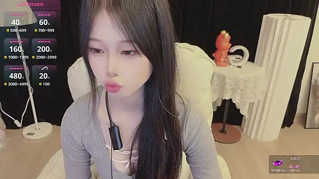 Snapshot of -Annababy chatting on 06/10/26, 10:19 -Annababy online show from 06/10/26, 10:19