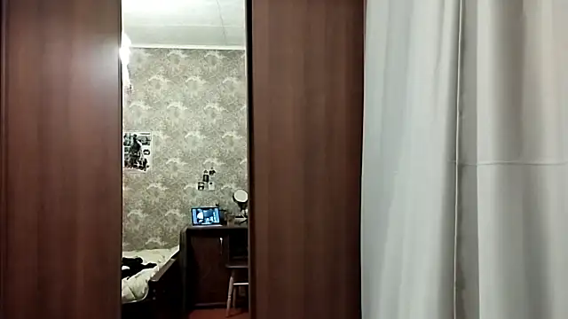 Snapshot of ArianeRandy chatting on 01/13/26, 03:06 ArianeRandy online show from 01/13/26, 03:06