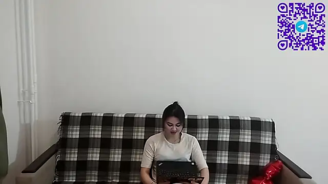 Snapshot of ArianeRandy chatting on 02/21/26, 03:02 ArianeRandy online show from 02/21/26, 03:02