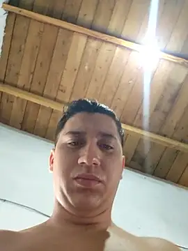 Snapshot of Alvarezz0202 chatting on 03/02/26, 04:03 Alvarezz0202 online show from 03/02/26, 04:03