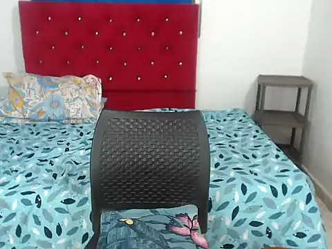 libby blonde online show from 12/04/25, 02:04