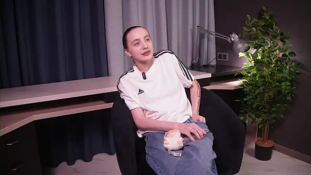 Snapshot of JesseGudgel chatting on 11/27/25, 11:12 JesseGudgel online show from 11/27/25, 11:12