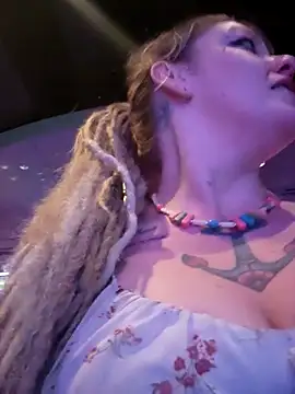 Snapshot of Horny_hippie chatting on 11/20/25, 07:08 Horny hippie online show from 11/20/25, 07:08