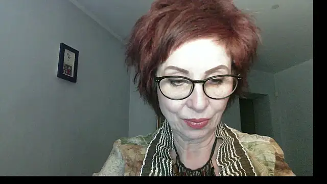 Snapshot of Kelly_Flurr chatting on 12/17/25, 09:15 Kelly Flurr online show from 12/17/25, 09:15