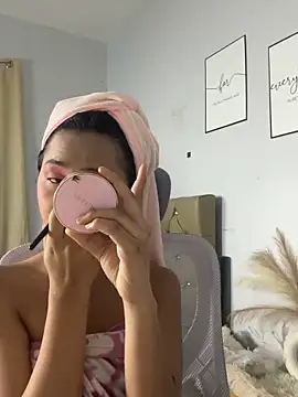 Diannellove online show from 05/03/26, 05:30