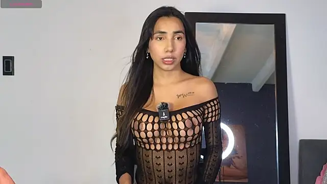Snapshot of BRENDAGUERRA_ chatting on 04/21/26, 06:41 BRENDAGUERRA online show from 04/21/26, 06:41
