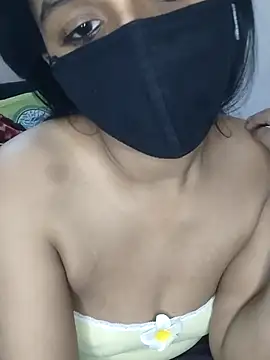 Snapshot of your-Mia07 chatting on 11/28/25, 03:58 your-Mia07 online show from 11/28/25, 03:58