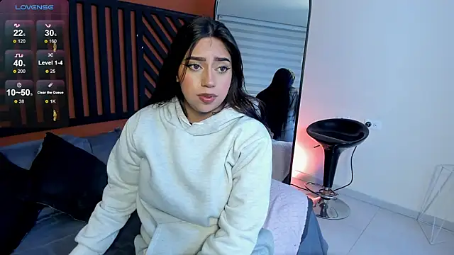 luna cute   online show from 06/24/26, 09:14