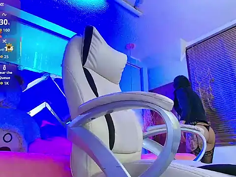 Snapshot of Dark_Dominika chatting on 12/04/25, 01:26 Dark Dominika online show from 12/04/25, 01:26