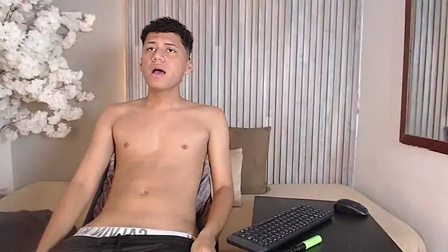 Andrey Lev1 online show from 11/28/25, 08:22