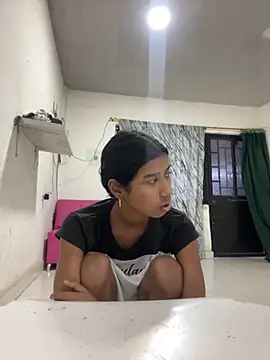 KattyAndDorian online show from 11/28/25, 10:12