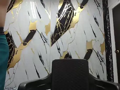 simonm667 online show from 06/14/26, 08:44
