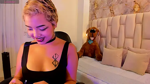 sussy lonndun online show from 12/22/25, 08:39