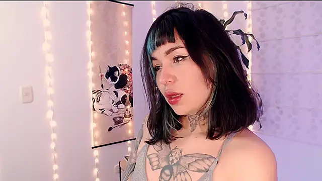 Snapshot of justmartina_ chatting on 03/11/26, 12:38 justmartina online show from 03/11/26, 12:38