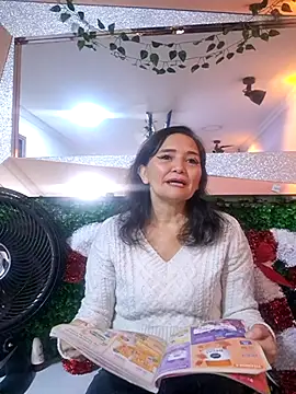 Alexa Murphy  online show from 11/28/25, 01:25