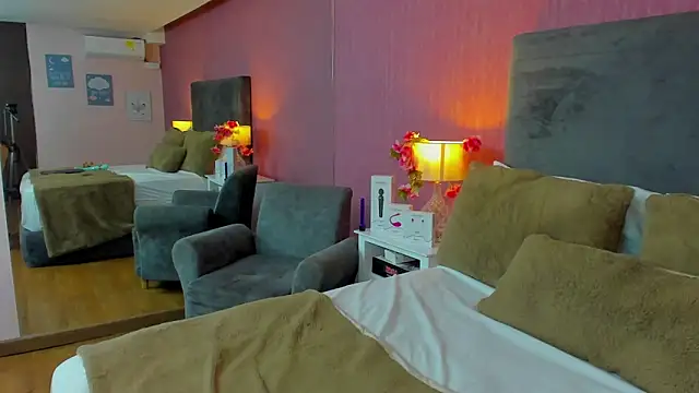 ArianaRosee  online show from 03/06/26, 02:46