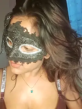 Snapshot of ALEXA_4445 chatting on 02/05/26, 12:21 ALEXA 4445 online show from 02/05/26, 12:21