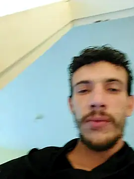 Snapshot of Surf_boy8 chatting on 12/02/25, 07:53 Surf boy8 online show from 12/02/25, 07:53