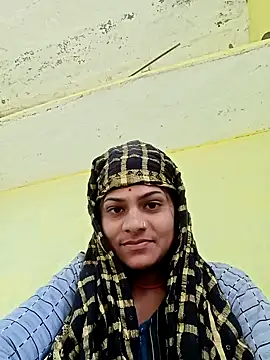 Snapshot of Janki_cute chatting on 12/21/25, 07:48 Janki cute online show from 12/21/25, 07:48