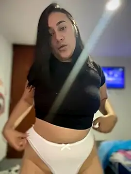 Snapshot of -Nala chatting on 11/30/25, 12:09 -Nala online show from 11/30/25, 12:09