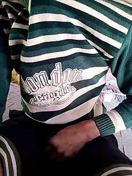 Snapshot of male_hub chatting on 12/02/25, 06:52 male hub online show from 12/02/25, 06:52