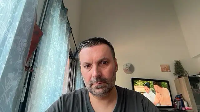 Snapshot of coolsmith81 chatting on 07/21/26, 05:04 coolsmith81 online show from 07/21/26, 05:04