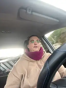 Snapshot of bea_french_curvy chatting on 02/12/26, 12:55 bea french curvy online show from 02/12/26, 12:55