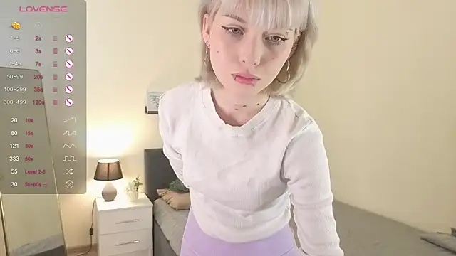 ember graws online show from 12/04/25, 08:12