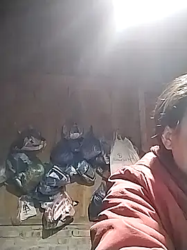 Snapshot of nyny771 chatting on 12/13/25, 11:43 nyny771 online show from 12/13/25, 11:43