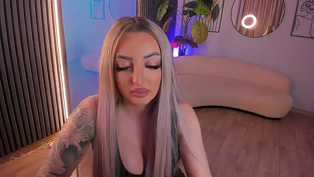 Snapshot of obscenexxx chatting on 11/27/25, 05:53 obscenexxx online show from 11/27/25, 05:53