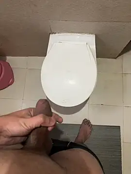 Snapshot of your_playboy_00 chatting on 01/18/26, 11:03 your playboy 00 online show from 01/18/26, 11:03