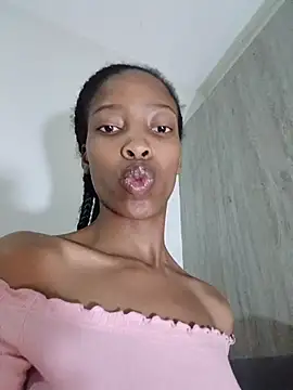 MsParisSmith online show from 02/20/26, 12:18