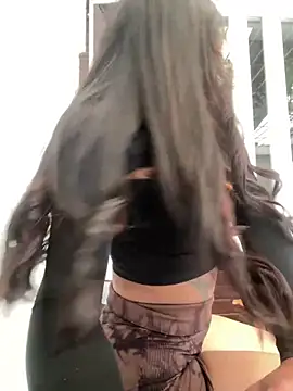 Snapshot of _Victoria_foxx chatting on 12/15/25, 08:13 Victoria foxx online show from 12/15/25, 08:13