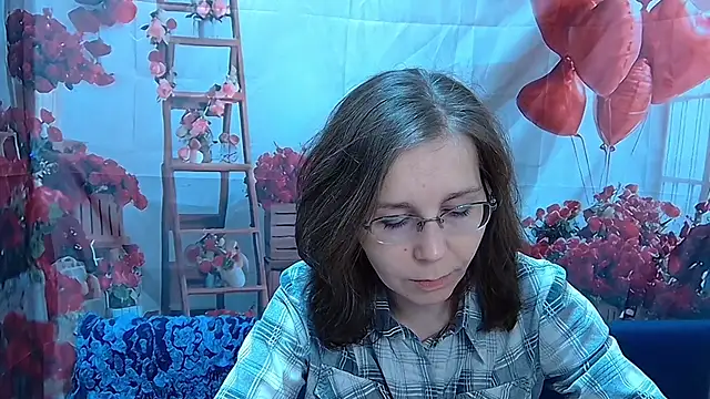 Snapshot of DaisyEdit chatting on 02/22/26, 06:24 DaisyEdit online show from 02/22/26, 06:24