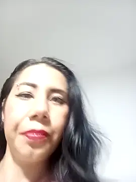 Snapshot of SAKURA_HOT2 chatting on 12/16/25, 06:51 SAKURA HOT2 online show from 12/16/25, 06:51