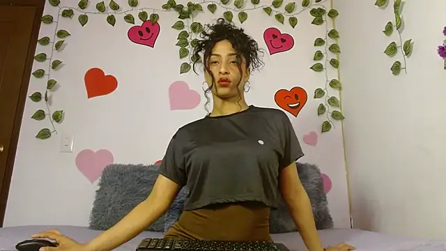 MarillynMorgan online show from 06/12/26, 04:17